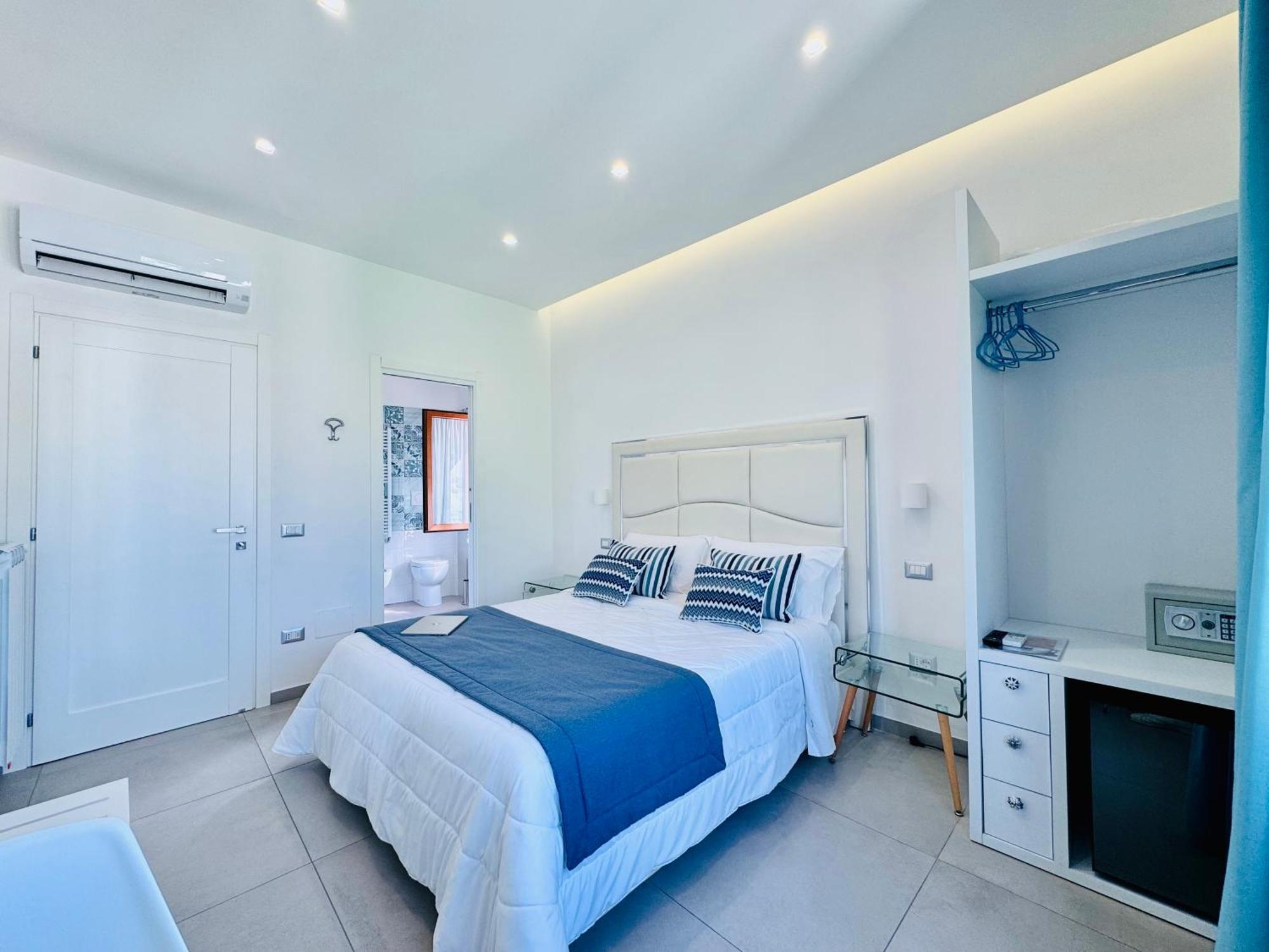 Vera Gioia Rooms De Charme Sorrento Esterno foto